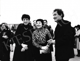  Kokas, Ignác - Exhibition in Műcsarnok in 1980 - the artist with hois wife and Julianna P. Szűcs